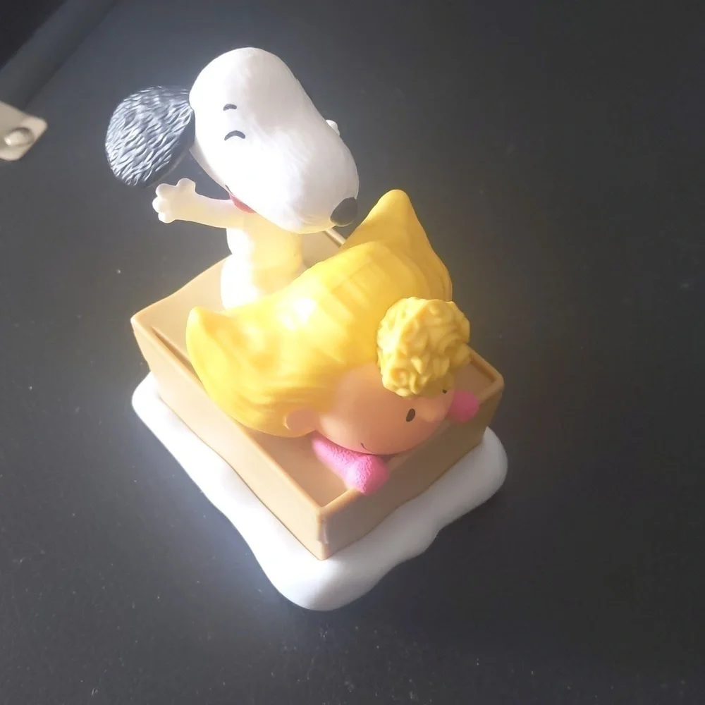 2015 McDonald's Happy meal toy. Snoopy and Sally